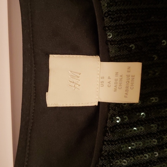 H&M Sequins Top Dark Green Sleek Shape Mardi Gras or Saint Patrick's - Picture 8 of 8